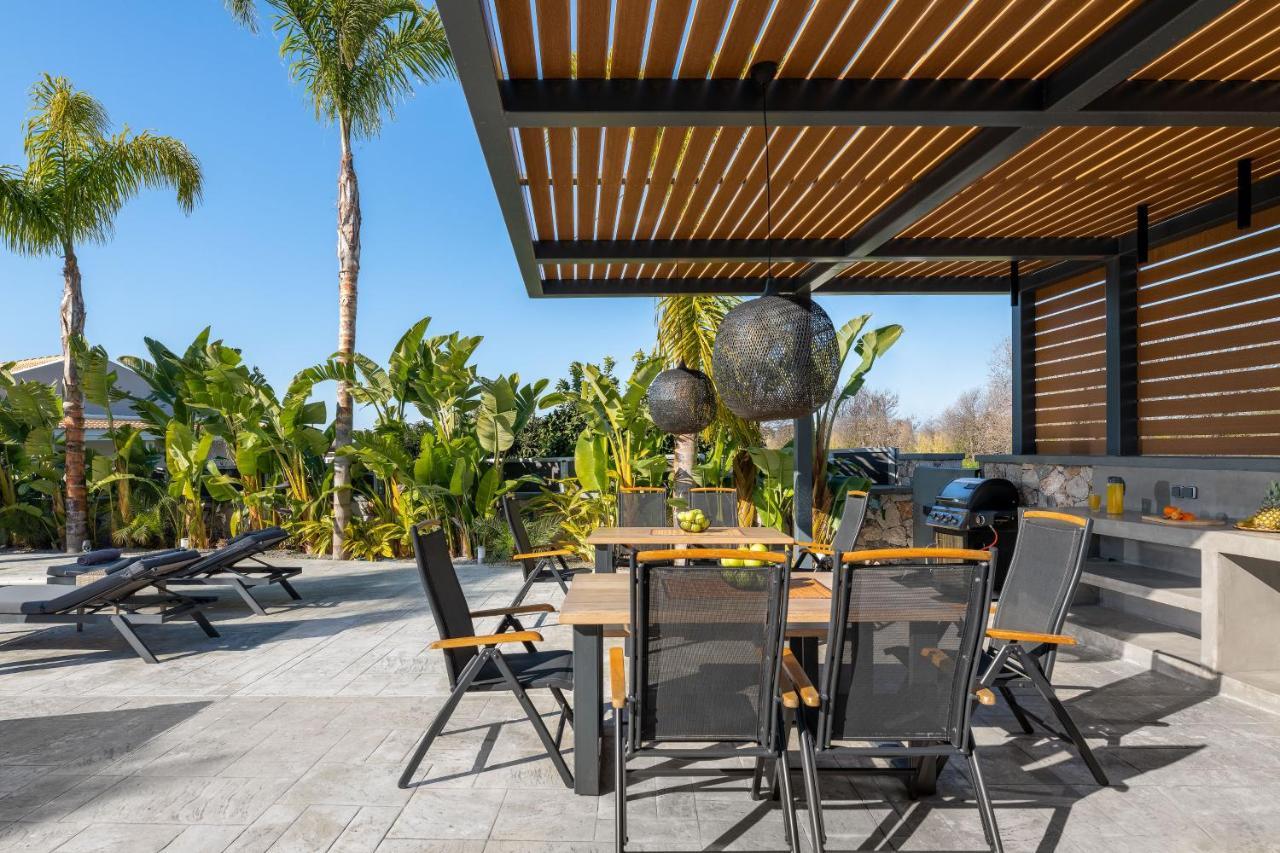 Palmeral Luxury Suites Kremasti  Exterior photo